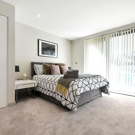 Esquire Apartments Ealing Лондон Экстерьер фото
